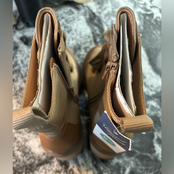 Universal Thread tie-up heeled combat winter boots size 9.5, Brand new - Picture 6 of 7